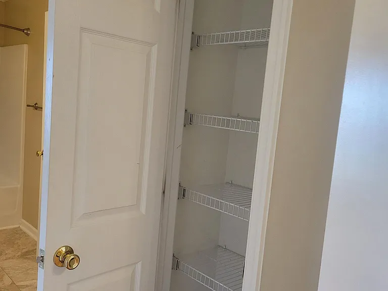 209 Meadowlark Ln — Photo 32