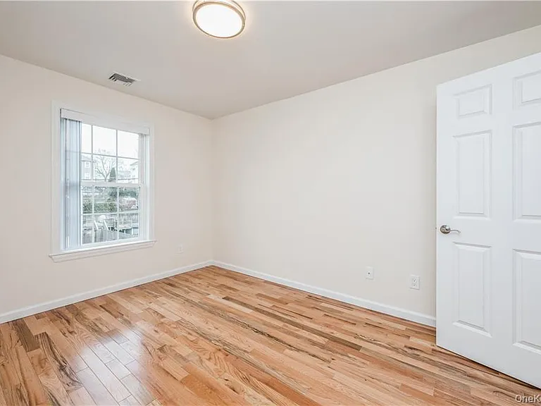 11 Park Ave E #11 — Photo 13