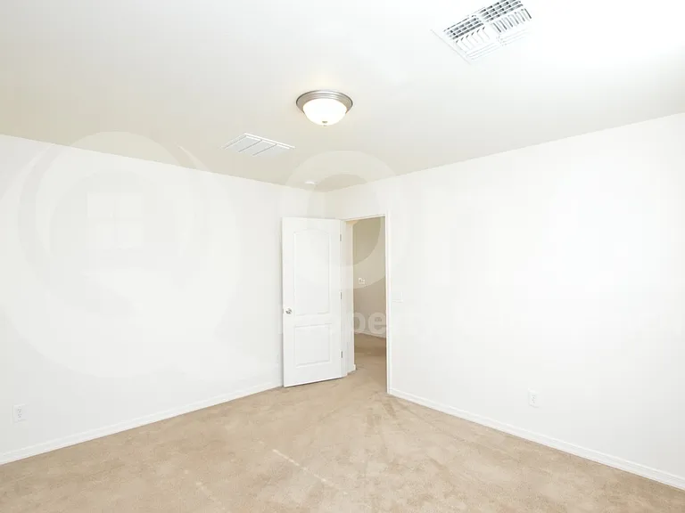 883 S Almira Ave — Photo 18