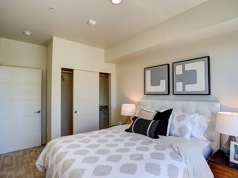 Commons at Sylvan Canyon Apartments — Photo 18