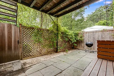 Rented by Brown Harris Stevens