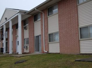 693 E Fullerton Ave APT 104, Glendale Heights, IL 60139