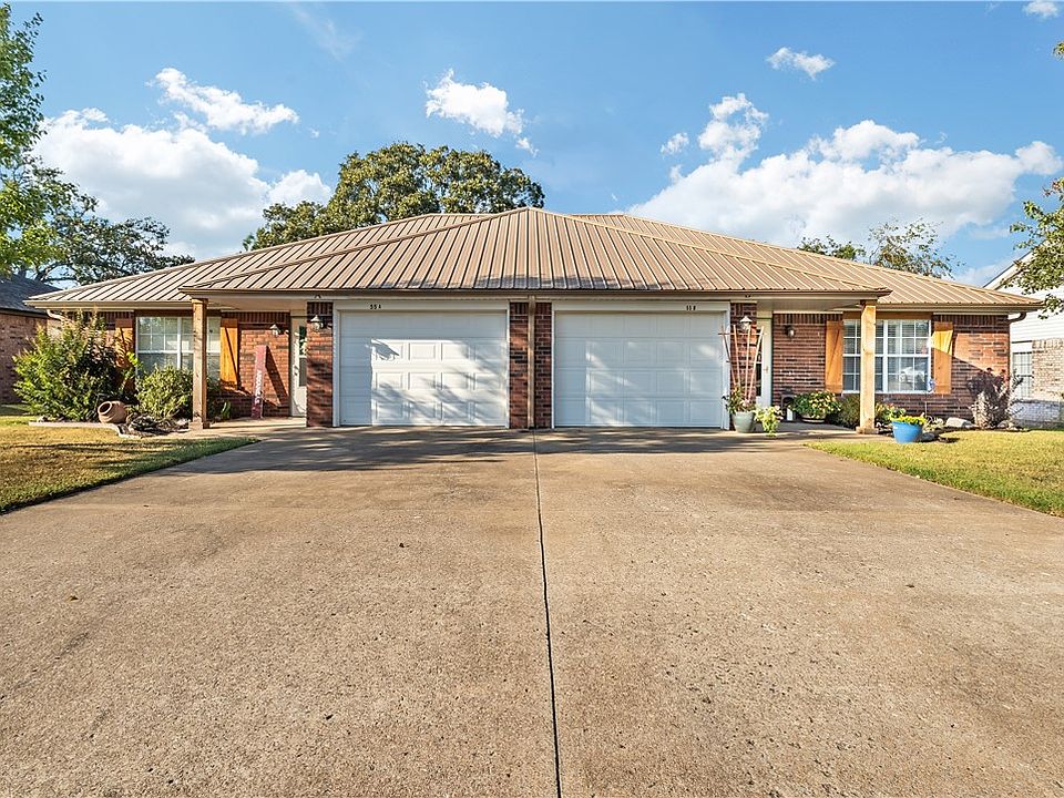 1st image of 55 Holly Dr