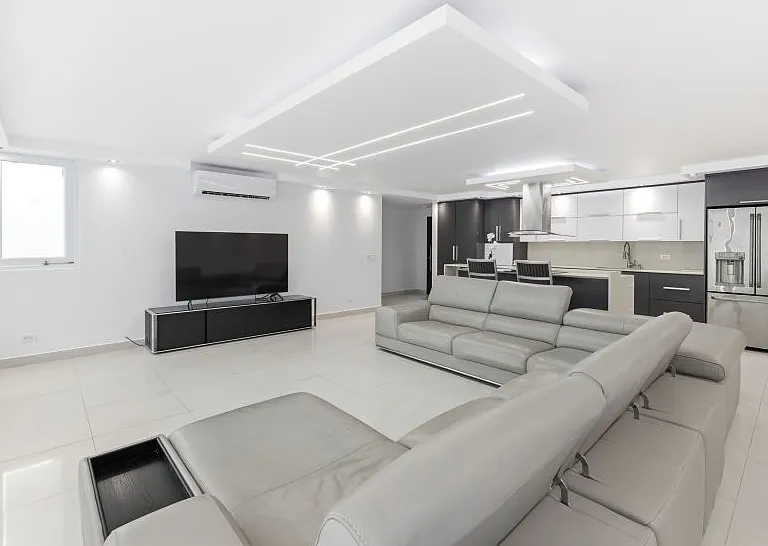 Cond Los Pinos Este 6410 Ave Isla Verde Apt 3A — Photo 11