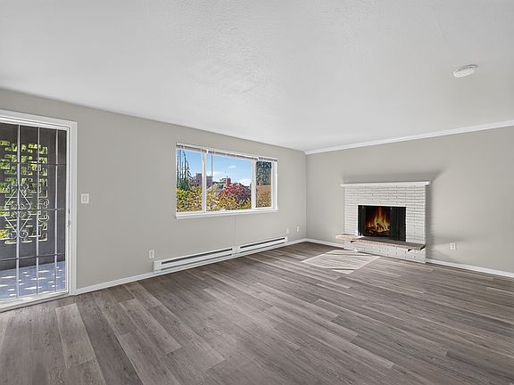 4th image of 3217 Norton Ave #4