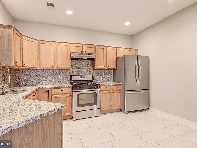 7700 Duneiden Ln — Photo 5