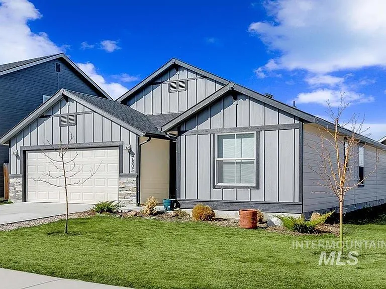 7803 N Hole In One Pl — Photo 2