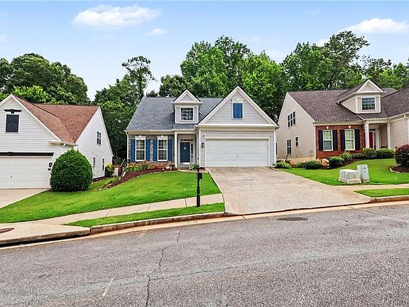 3rd image of 3324 Hampreston Way NW