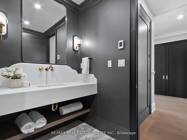 37 Armstrong St #3 — Photo 45