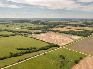 27699 S Hoch Rd, Osage City, KS 66523