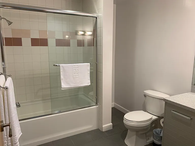 Standard Suite #2 - Open Layout Floorplan - 805 sq ft.