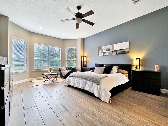 5th image of 5009 Clayton Ct