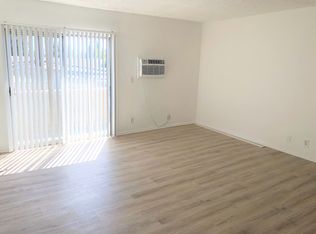 8750 Topanga Canyon Blvd #17, Canoga Park, CA 91304