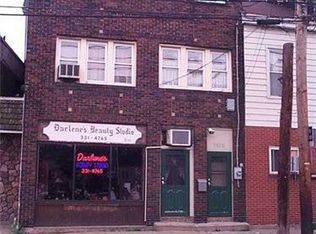 1105 Chartiers Ave, Mc Kees Rocks, PA 15136