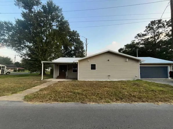 724 W 11th St, Crowley, LA 70526