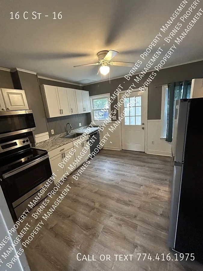 3 bed, $2,000 — Photo 1