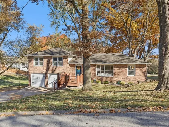 6205 NW Karen Rd, Kansas City, MO 64151