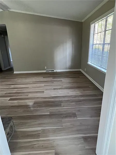 3 bed, 2.0 bath, $2,200 — Photo 3