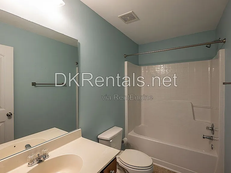 345 Franklin Ln — Photo 6