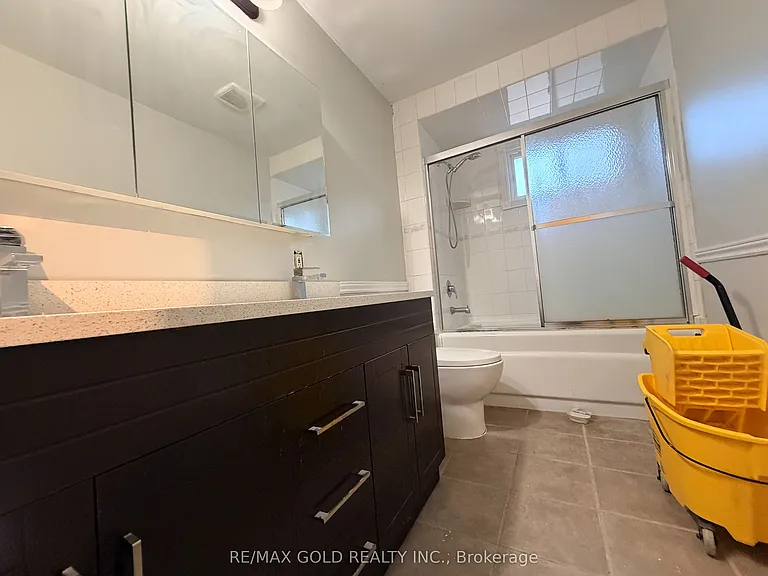 166 Harmony Rd S — Photo 24