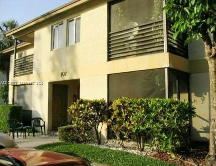 504 Gardens Dr APT 101, photo 6