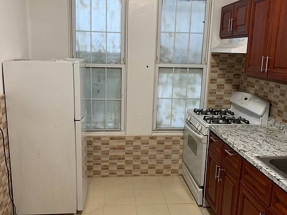 2nd image of 140-07 Rockaway Blvd APT 2R