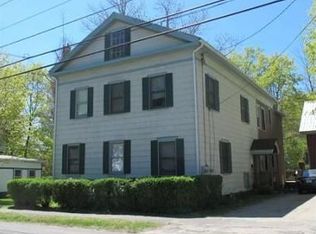 7 N Main St, Williamsburg, MA 01096
