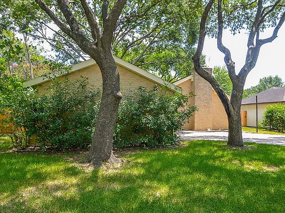 4th image of 5062 Stanhope Dr