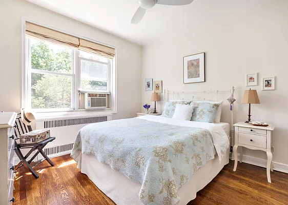 Sold by Compass | media 20