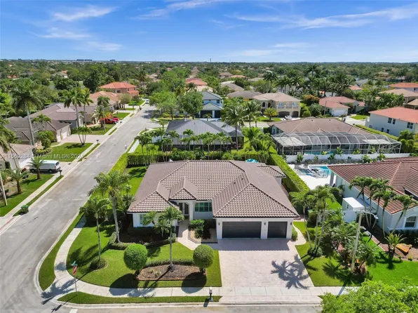 15950 SW 6th St, Hollywood, FL 33027