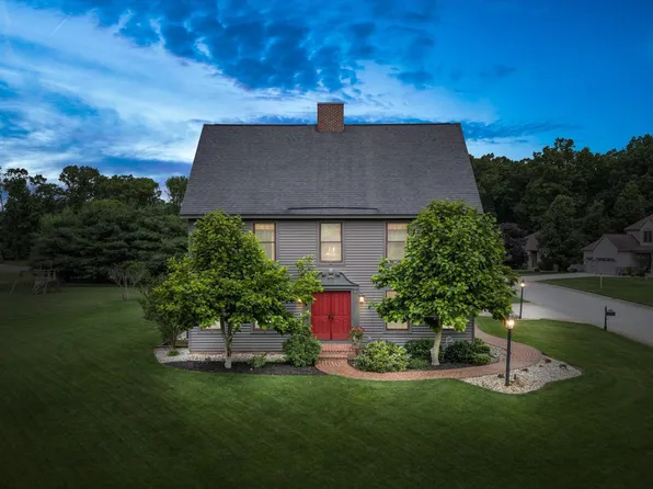 21816 Locust Bend Ct, South Bend, IN 46628