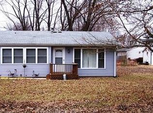 306 W National St, Pocahontas, IL 62275