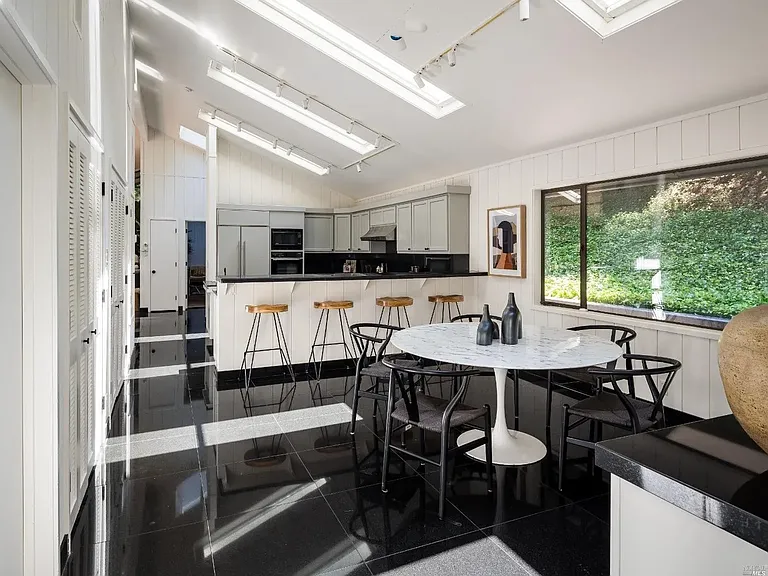 7 Ethel Ct — Photo 12