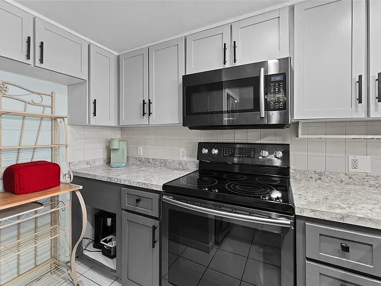 2571 Cyprus Dr #1-101 — Photo 14