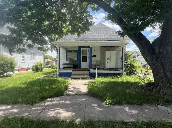 513 S Chicago Ave, Hastings, NE 68901