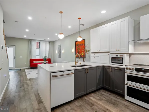 343 Cedar St NW APT 111, Washington, DC 20012