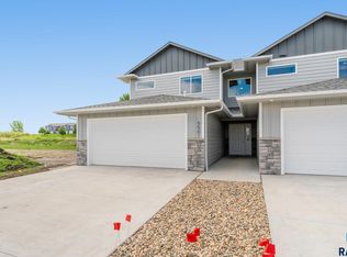 5501 W Liberator Cir, Sioux Falls, SD 57107