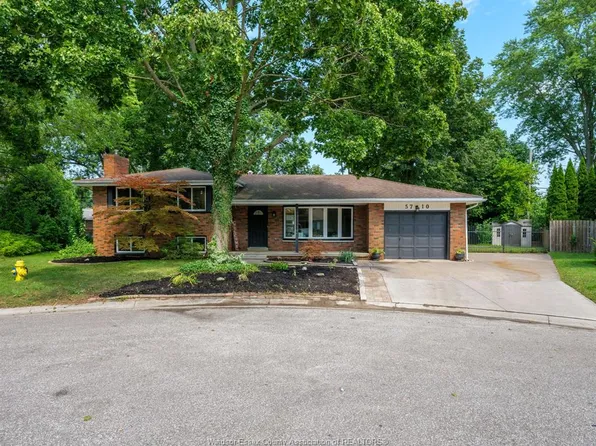5710 Dalton Ave, Lasalle, ON N9H 1M8