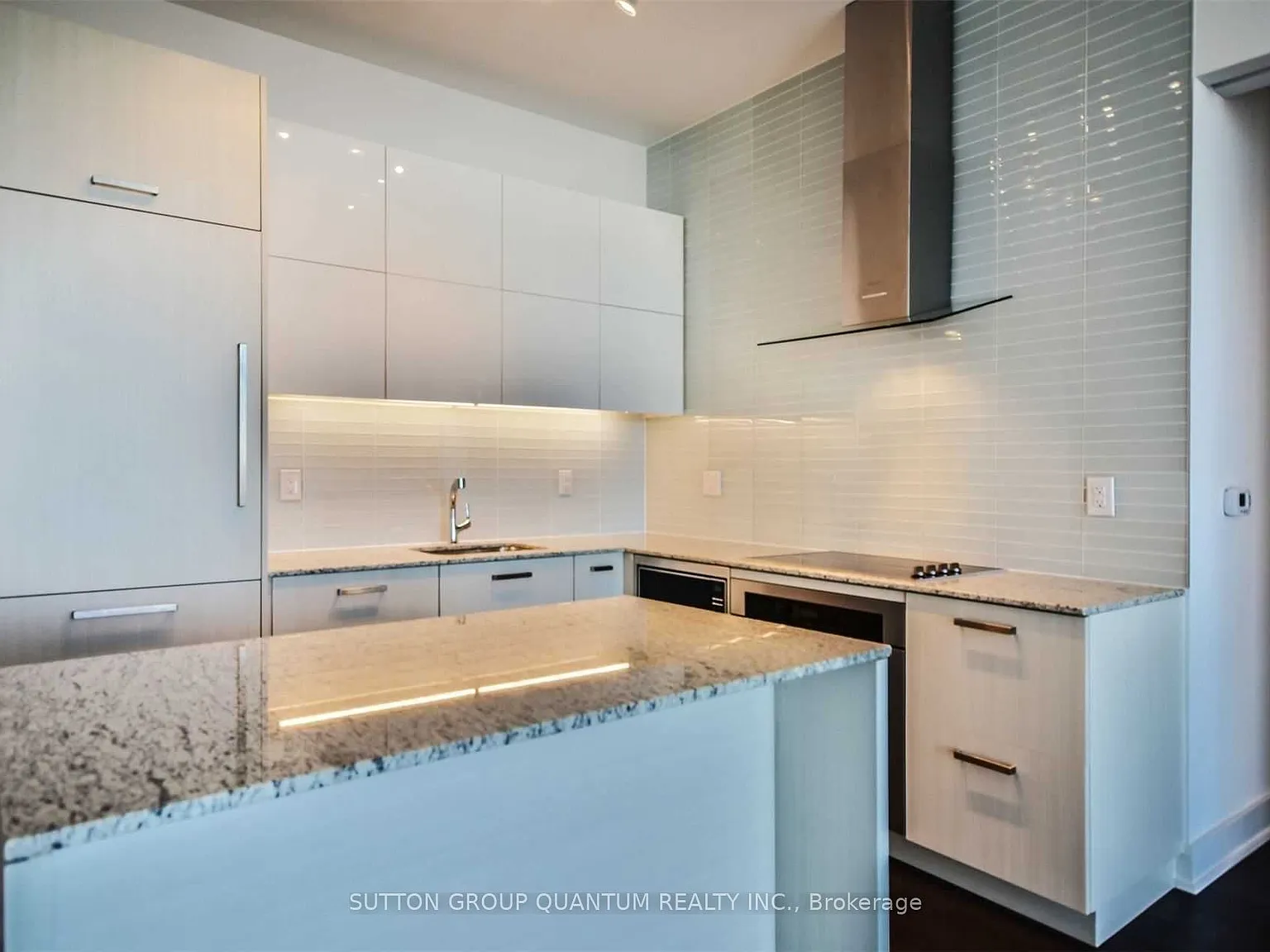 The Residences Of 3018 Yonge In Lawrence Park — Photo 2