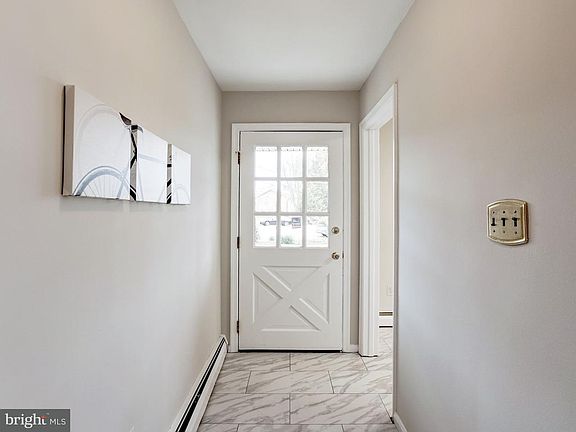 2nd image of 5939 Kimble Ct