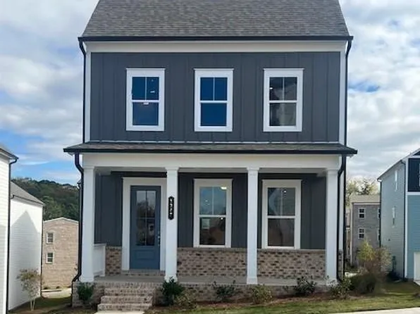 1347 Creek View Ln NW, Atlanta, GA 30318