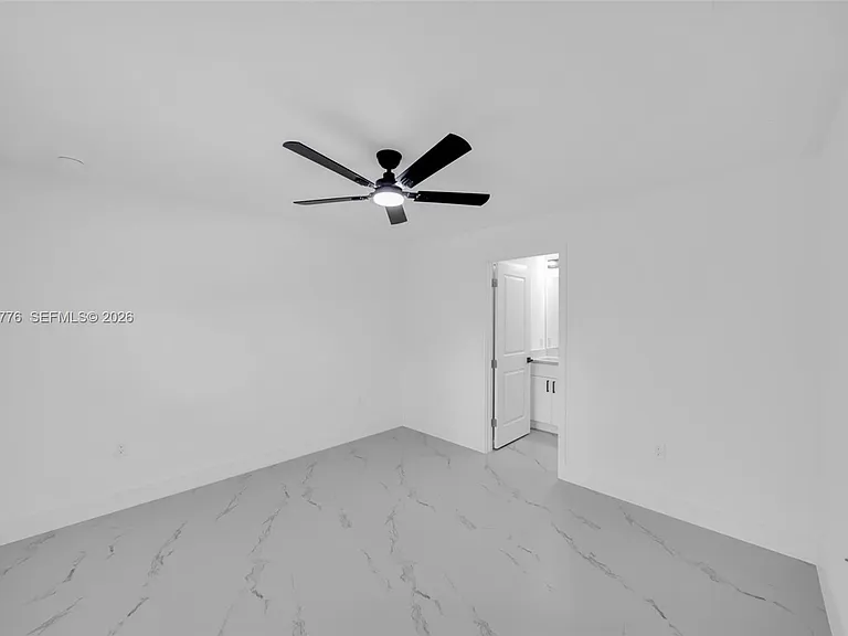 4986 Fairway Ct — Photo 15