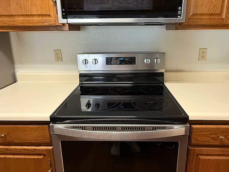 12043 W Cross Dr #102 — Photo 4