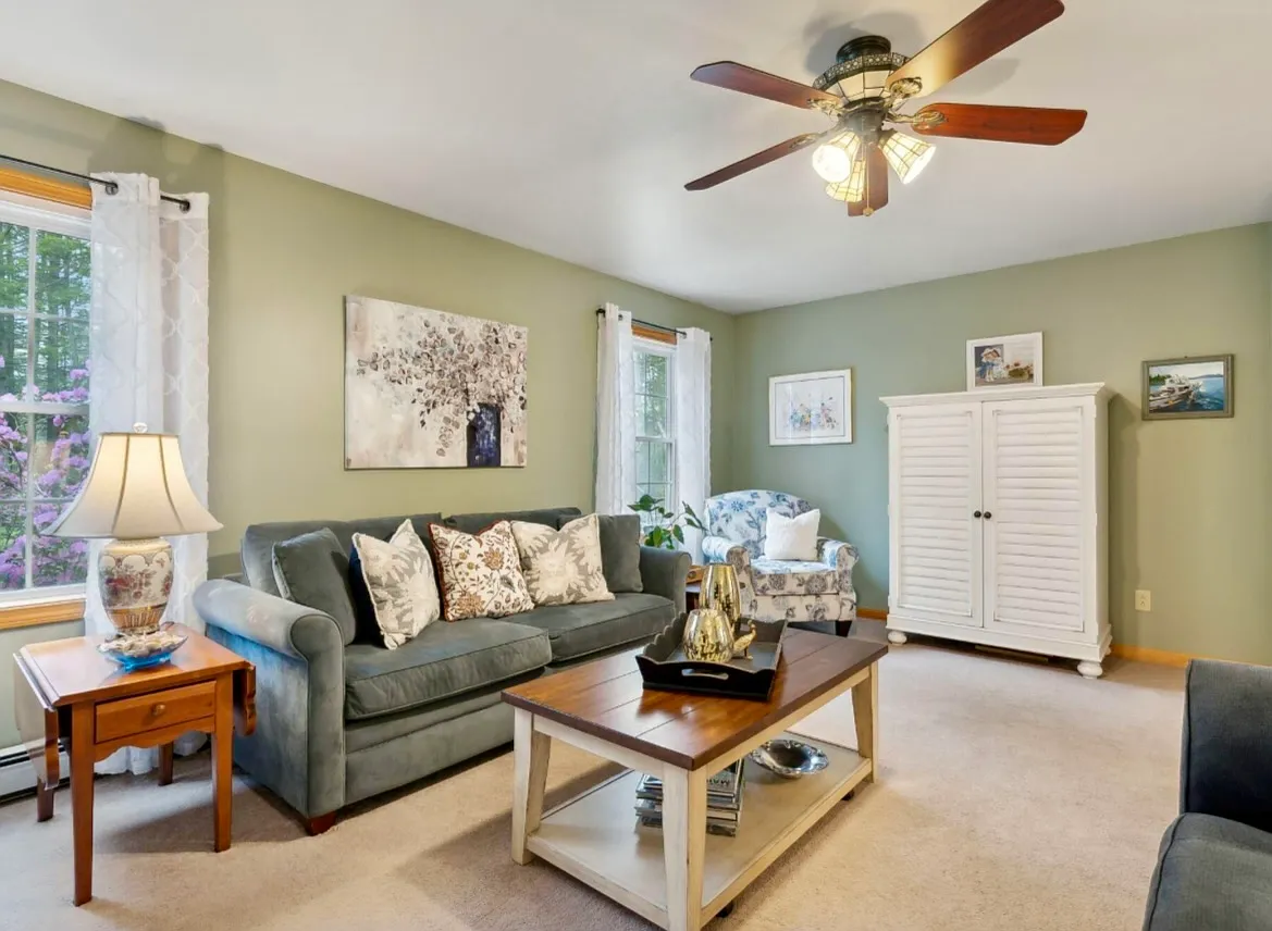 3 bed, 1904 sqft, $4,000 — Photo 2