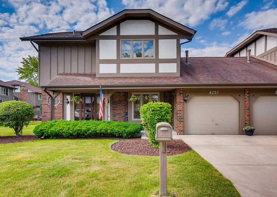 1st image of 8257 Stonehenge Dr
