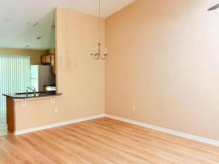 113 Brunswick Ln — Photo 11
