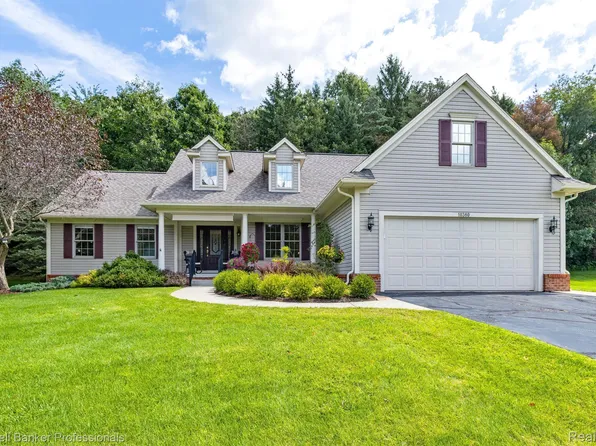10380 Whistler Pkwy, Holly, MI 48442
