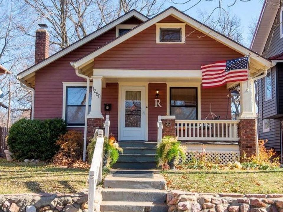 1923 Airplane Bungalow
