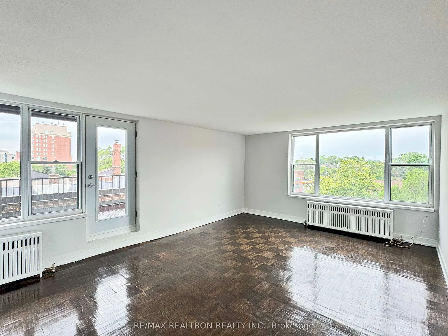 Studio, $2,050 — Photo 2