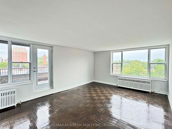 2nd image of 1545 Bathurst St #510
